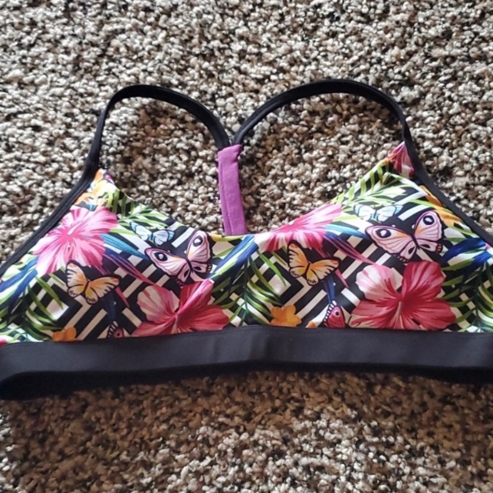 Medium KFT sports bra